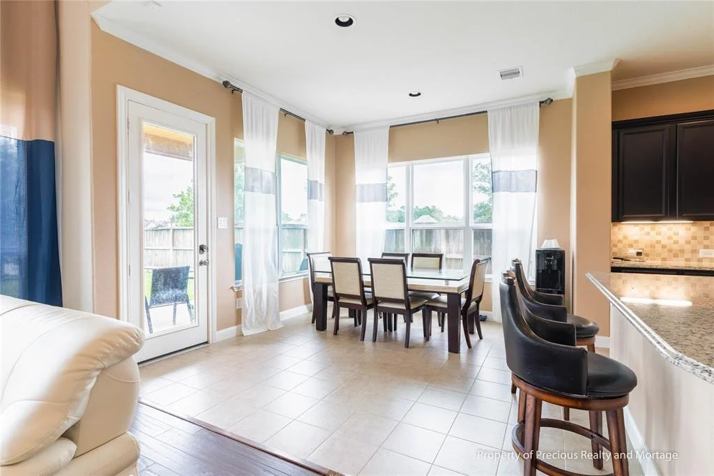 Photo of 6019 Green Meadows Lane
