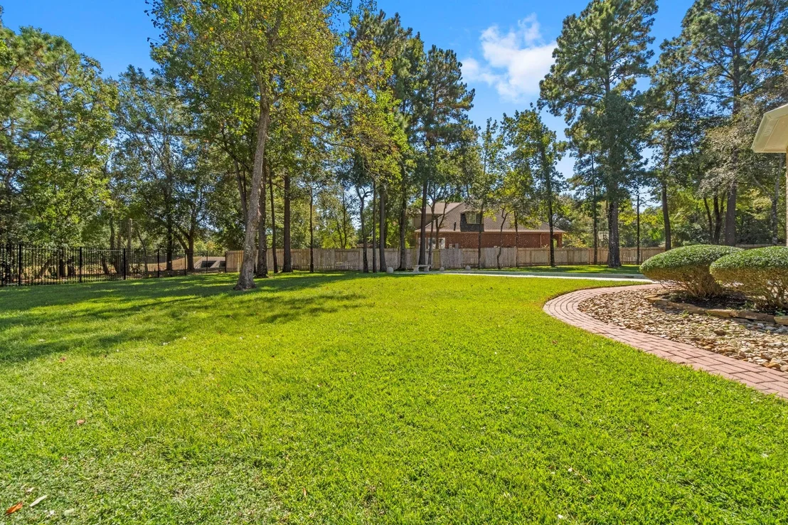 Photo of 6 Marquise Oaks Place