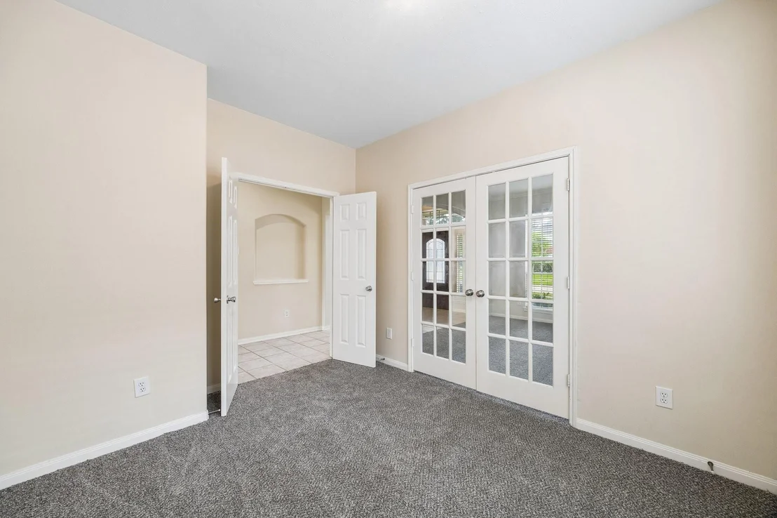 Photo of 18502 Mill Path Court