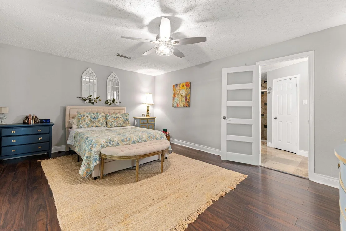 Photo of 8207 Colonial Oaks Lane