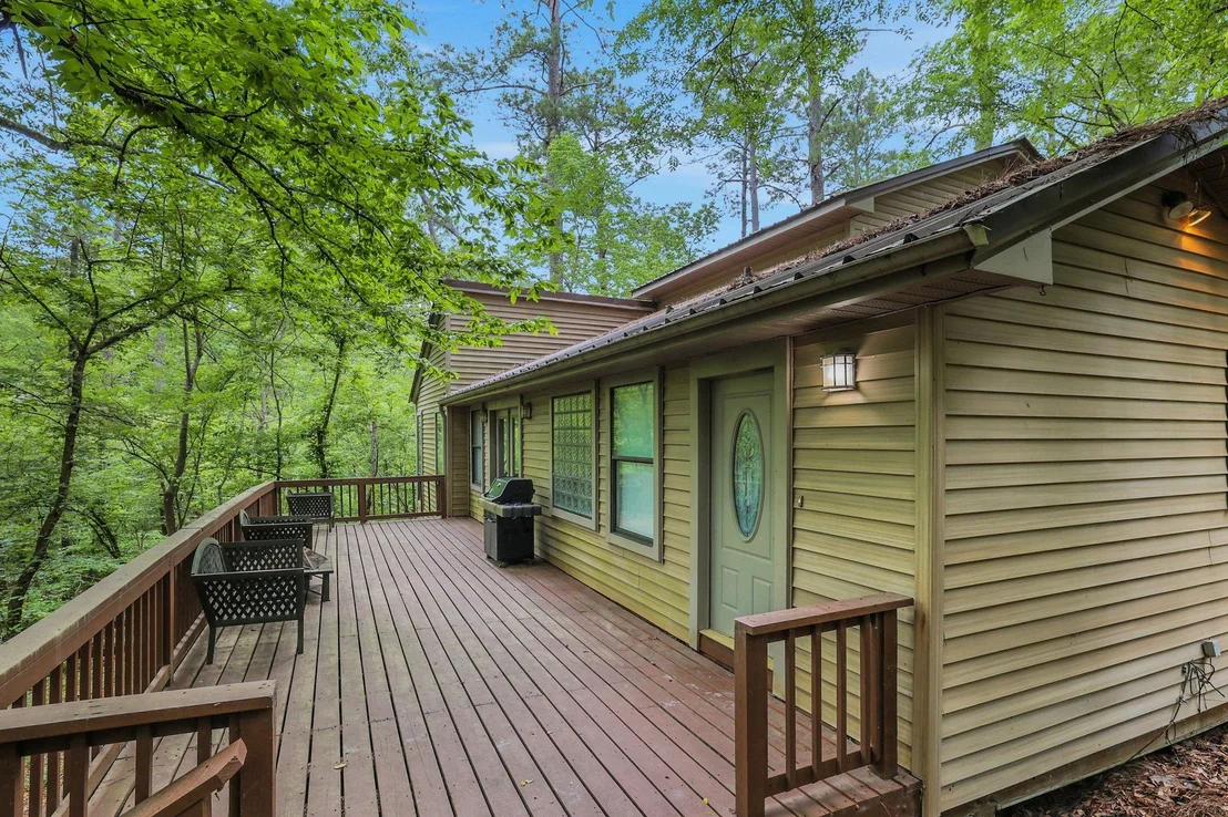 Photo of 701 Lakeview Estates Drive