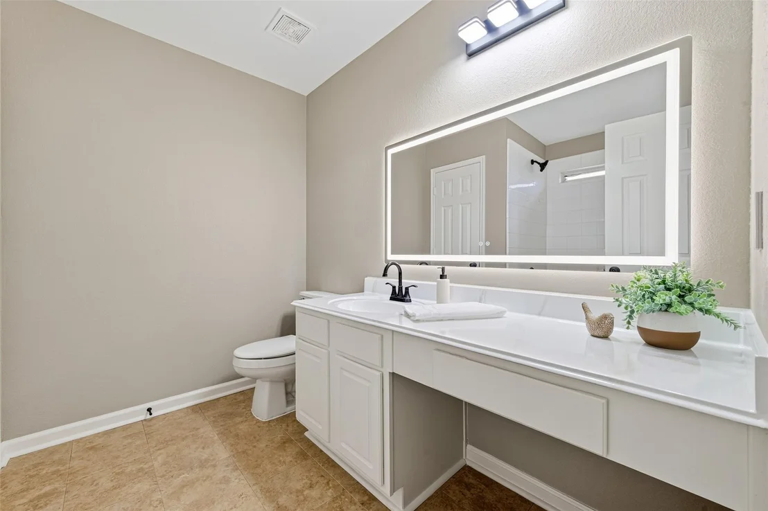 Photo of 21823 Haven Cove Lane