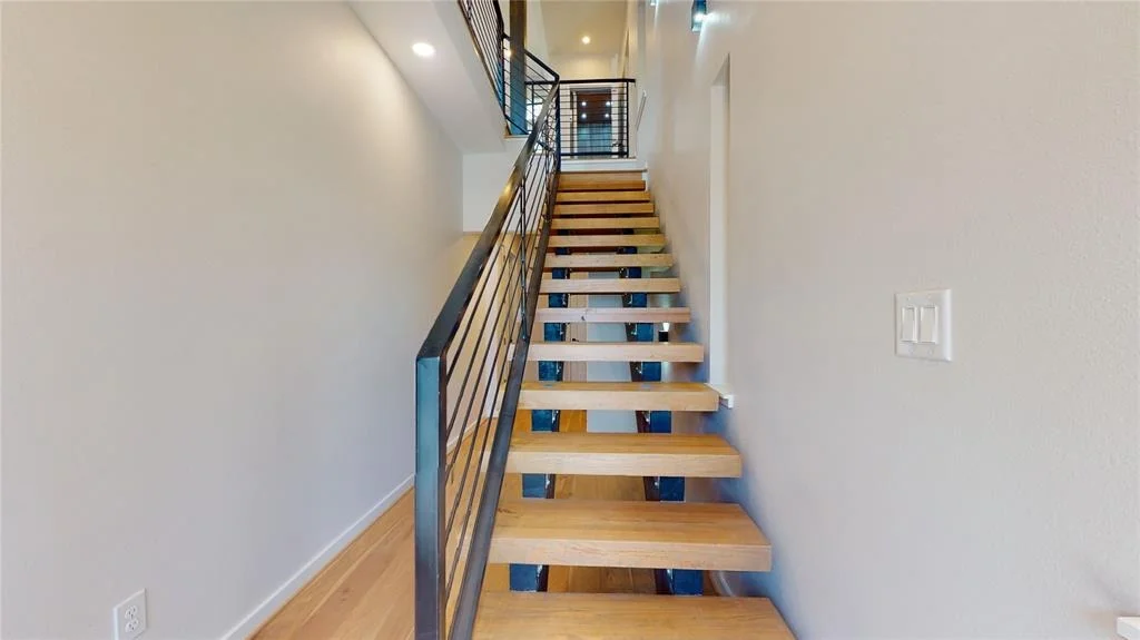 Photo of 519 Memorial Heights Drive