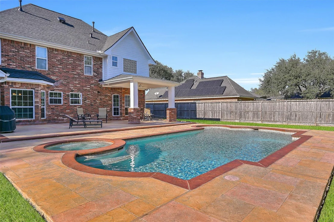 Photo of 101 Oak Drive