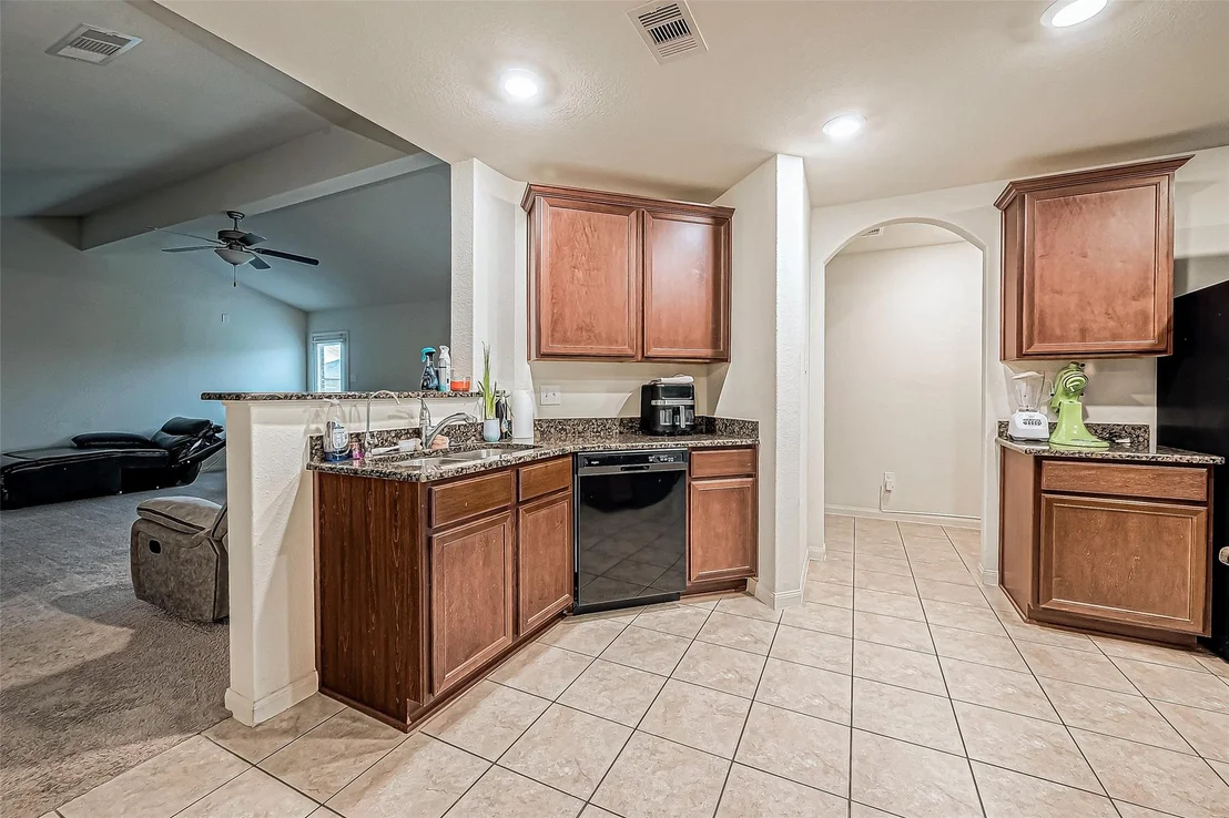 Photo of 9915 Garnet Grove Drive