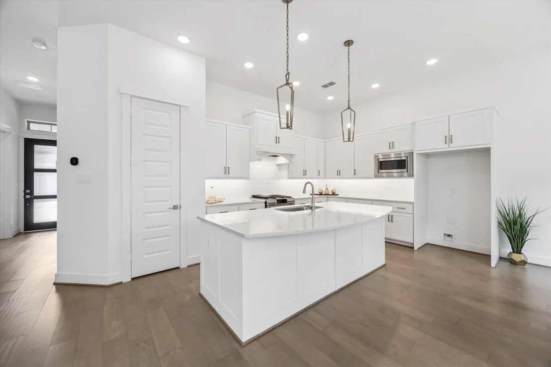 Photo of 1722 Leilani Drive