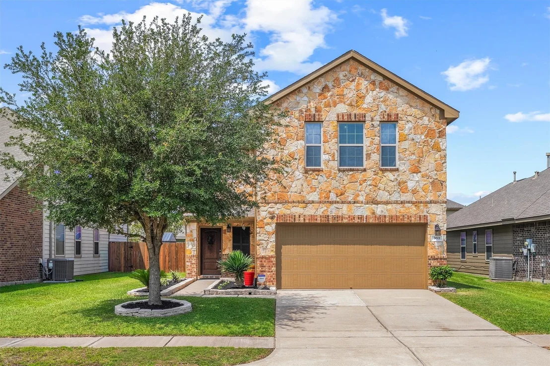 Photo of 3611 Sumner Lodge Drive
