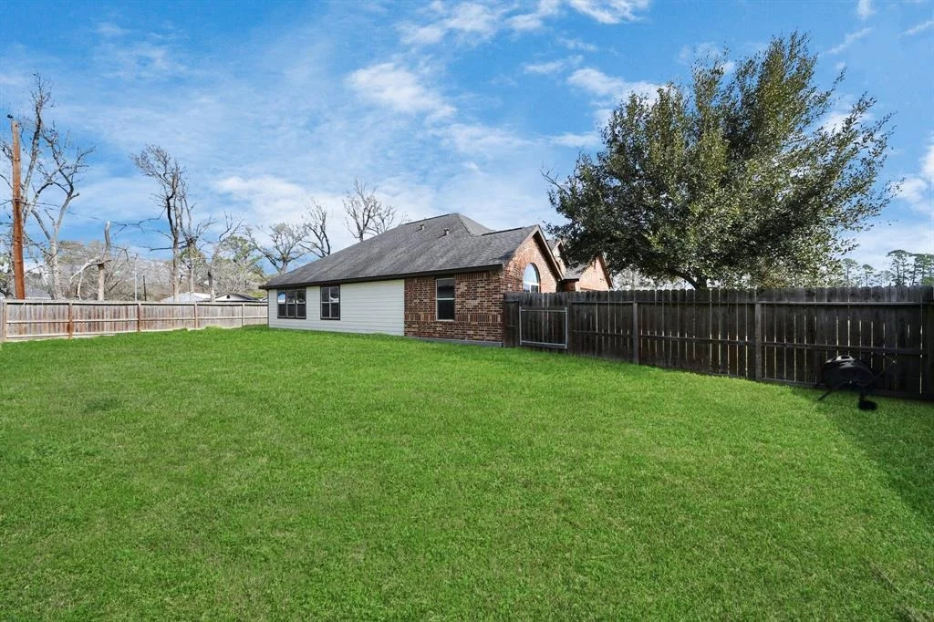 Photo of 6051 Woodview Drive