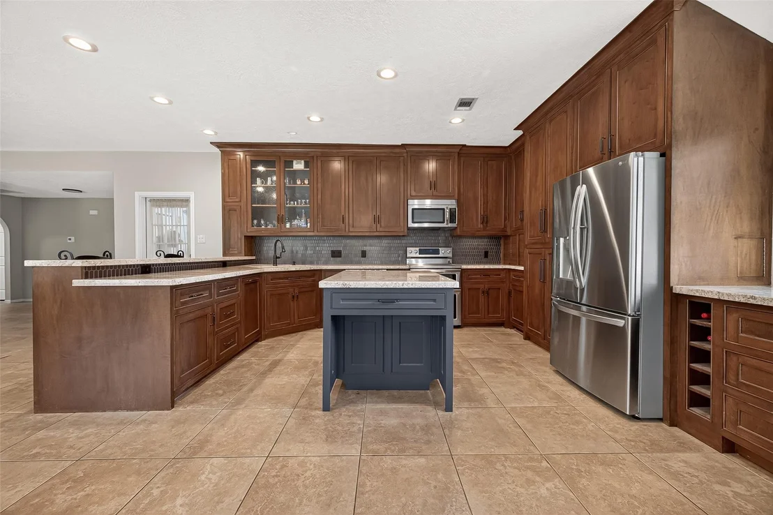 Photo of 7303 Oak Bluff Drive