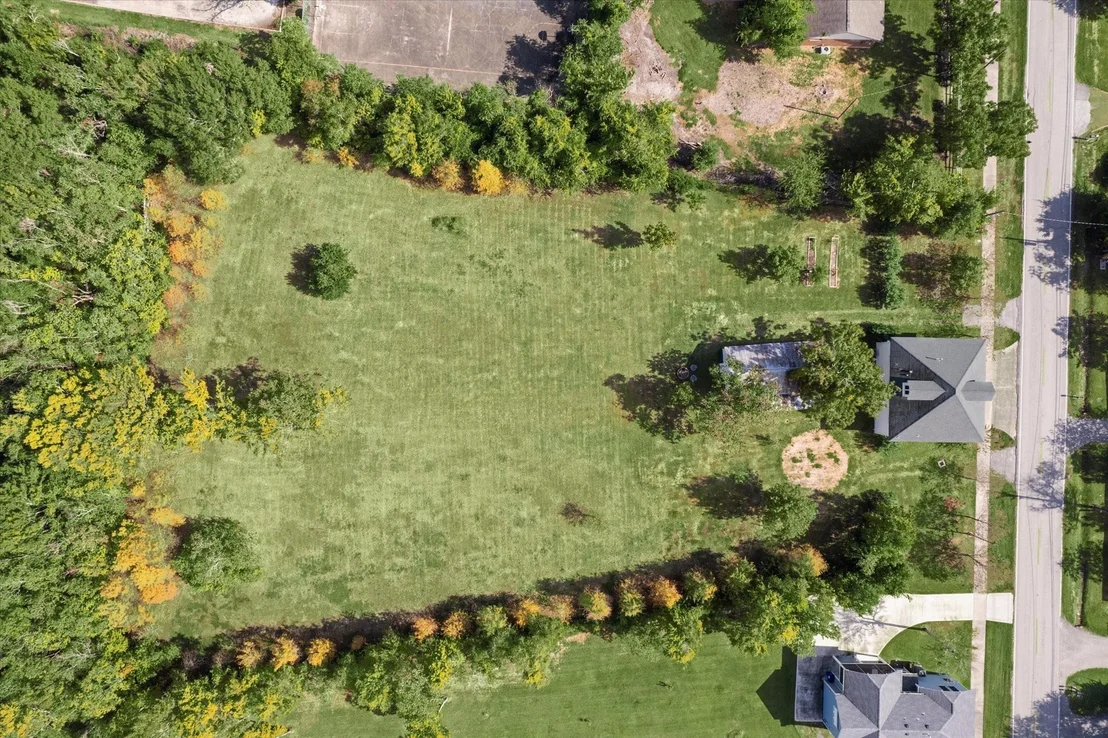 Photo of 618 Bayridge Road