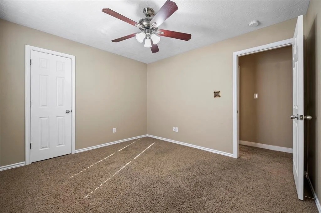 Photo of 21500 Vermillion