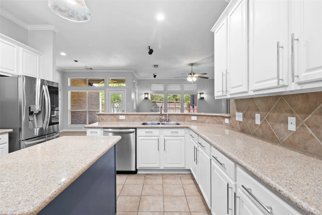 Photo of 24923 Pikecrest Drive
