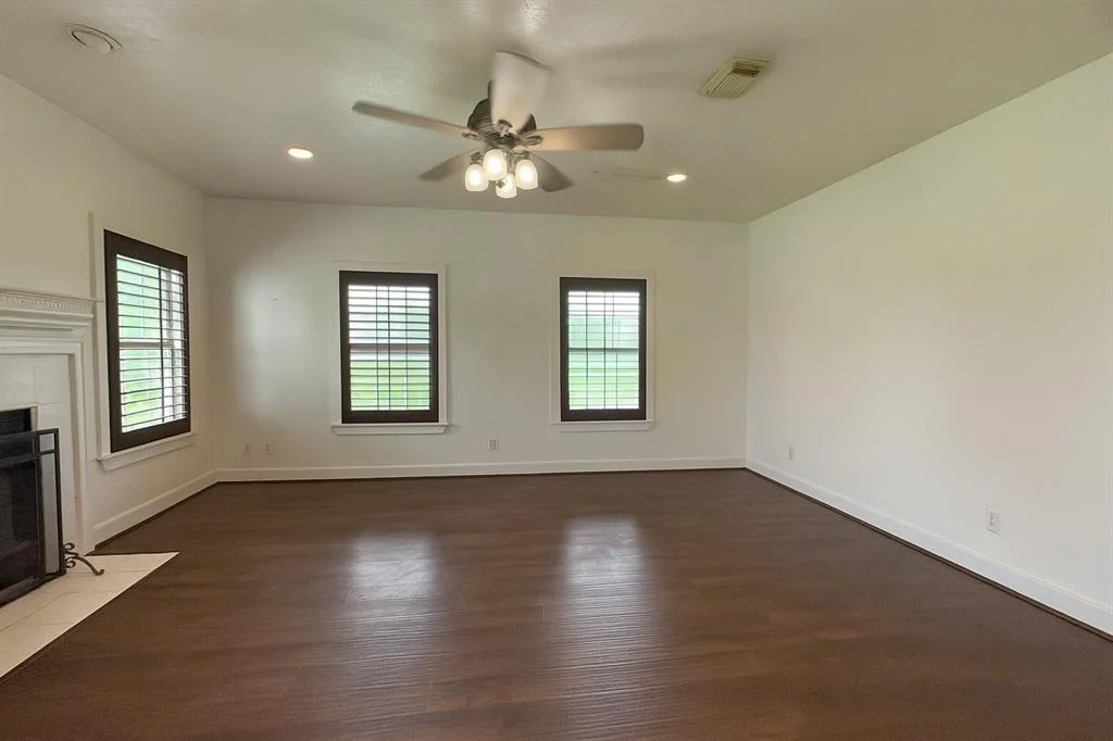 Photo of 10022 Oberrender Road