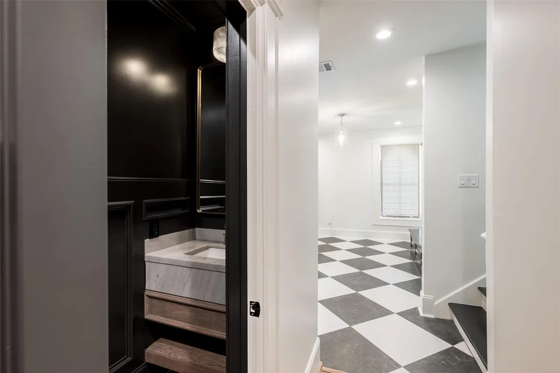 Photo of 25 Woodsborough Circle