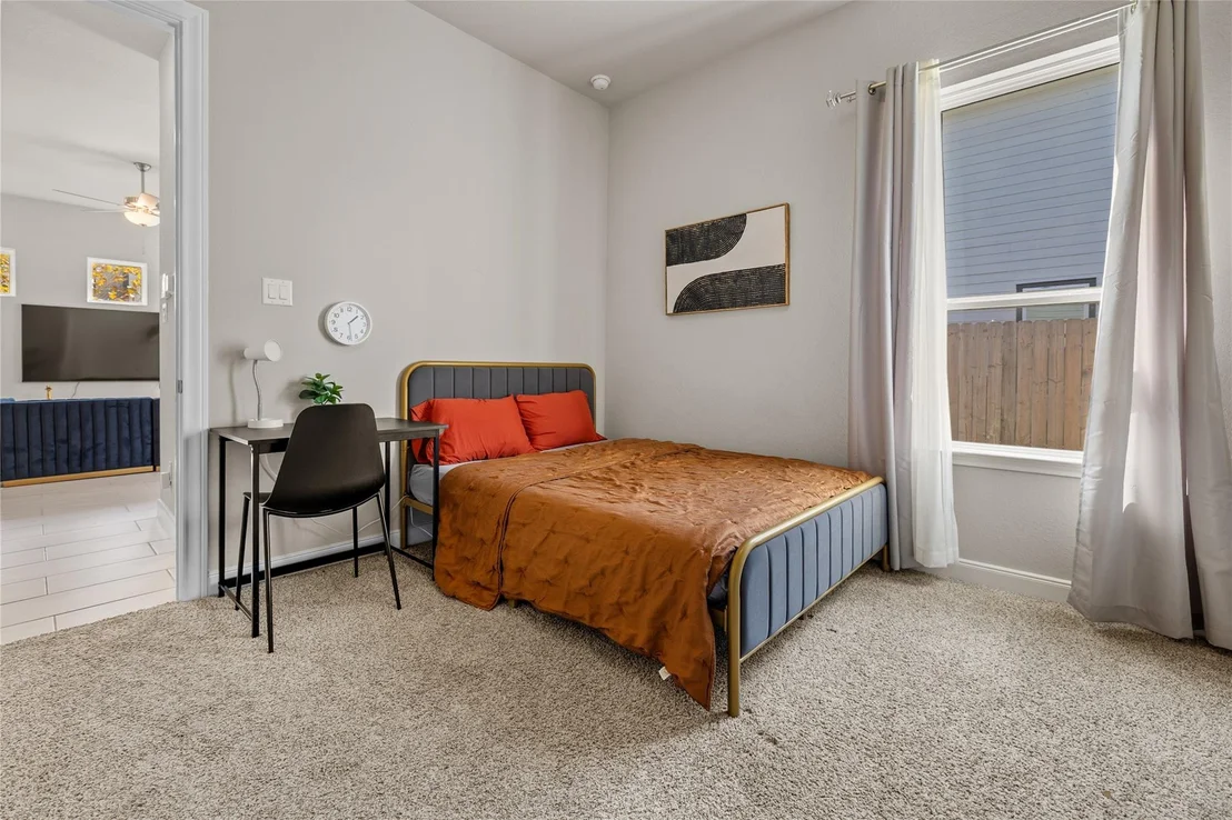 Photo of 4203 Weathered Oak Drive