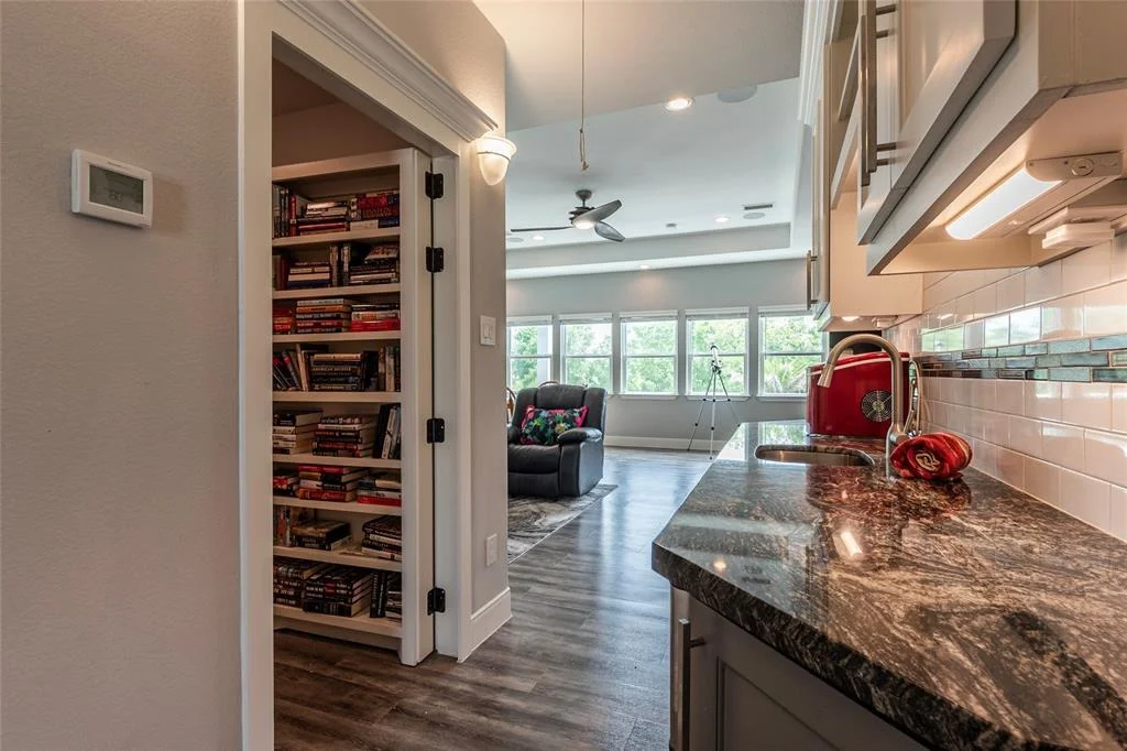 Photo of 5707 Windmill Lane