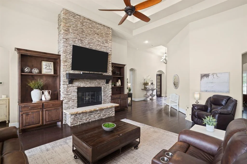Photo of 2131 Grand River Drive