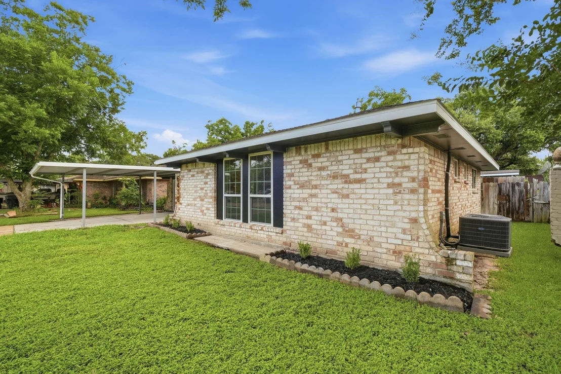 Photo of 6418 Silver Chalice Drive