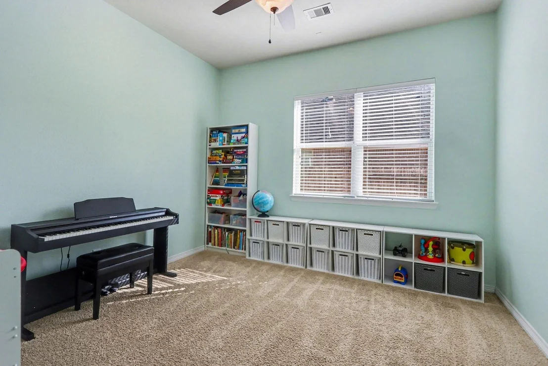Photo of 27006 Cliff Pointe Lane