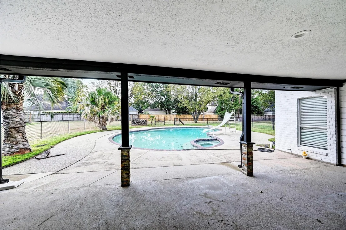 Photo of 6 Oak Hollow Circle