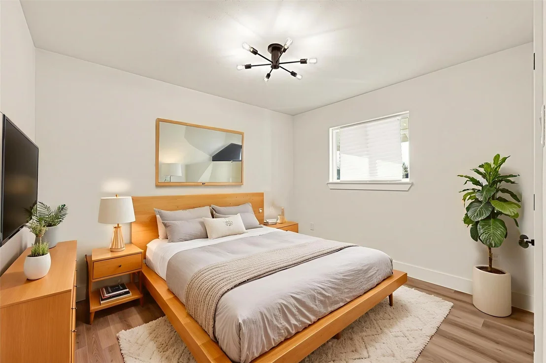 Photo of 5827 Heron Drive