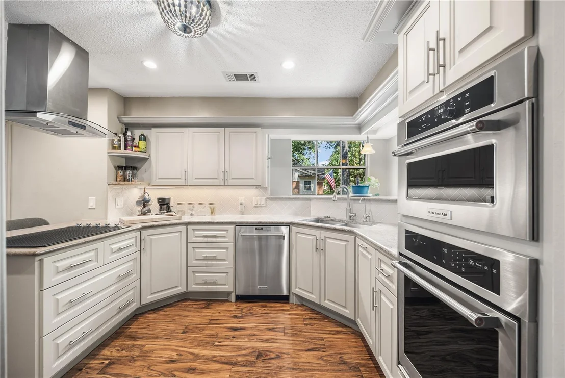 Photo of 2103 River Falls Drive