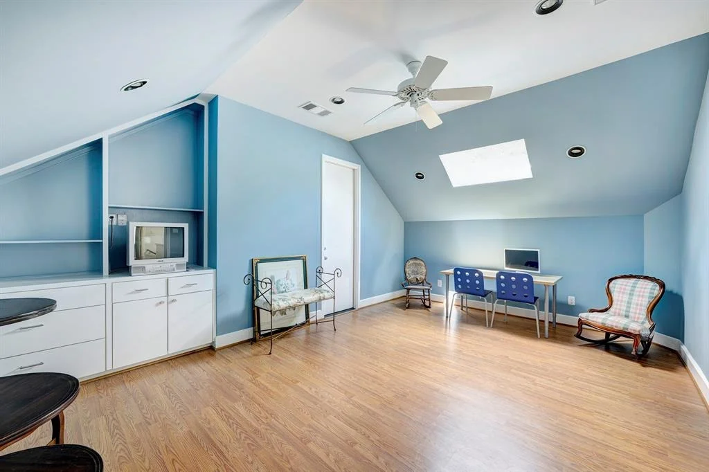 Photo of 5134 Longmont Drive