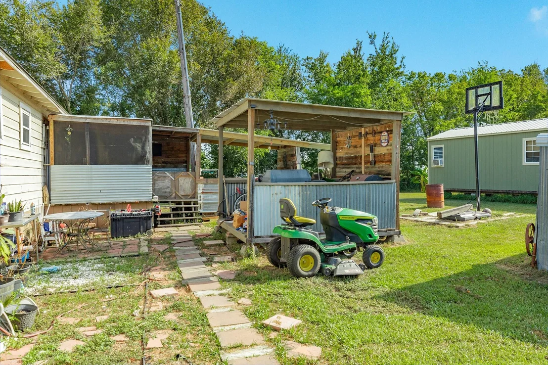 Photo of 302 Britt Bailey Blvd