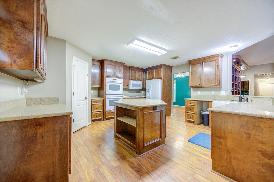 Photo of 391 Skipper Lane