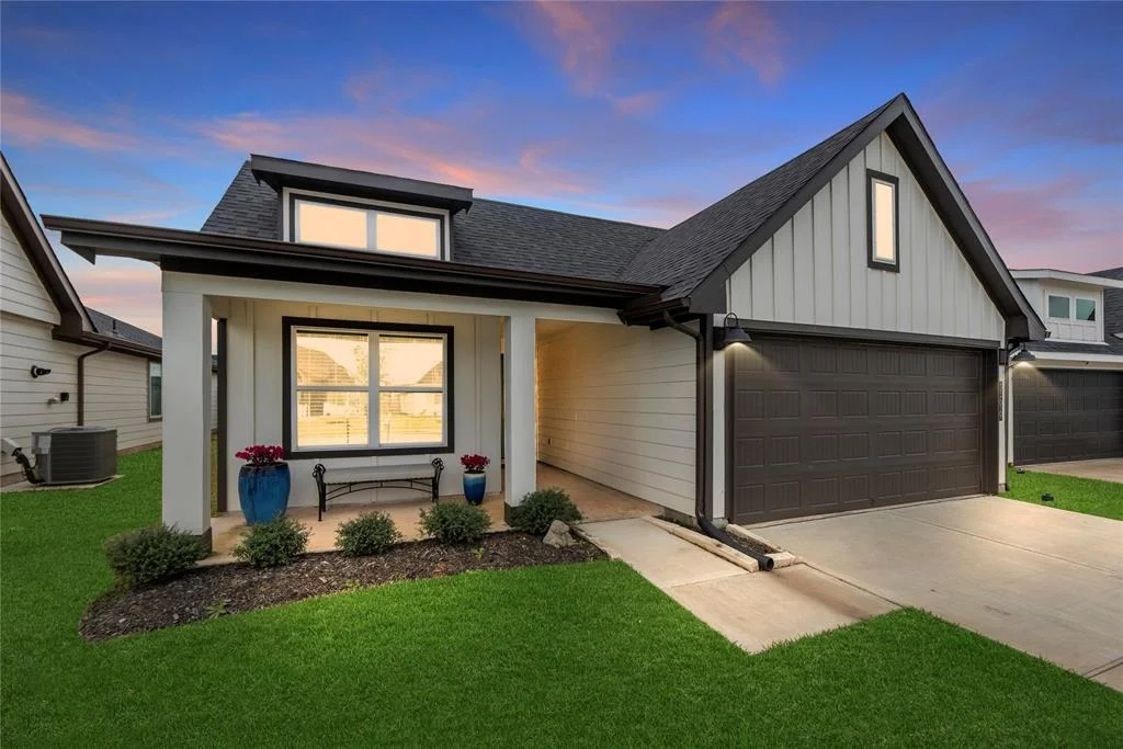 Photo of 31619 Featherstone Trail