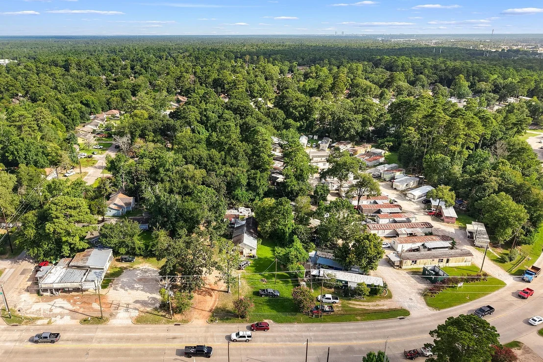 Photo of 425 Silverdale Dr