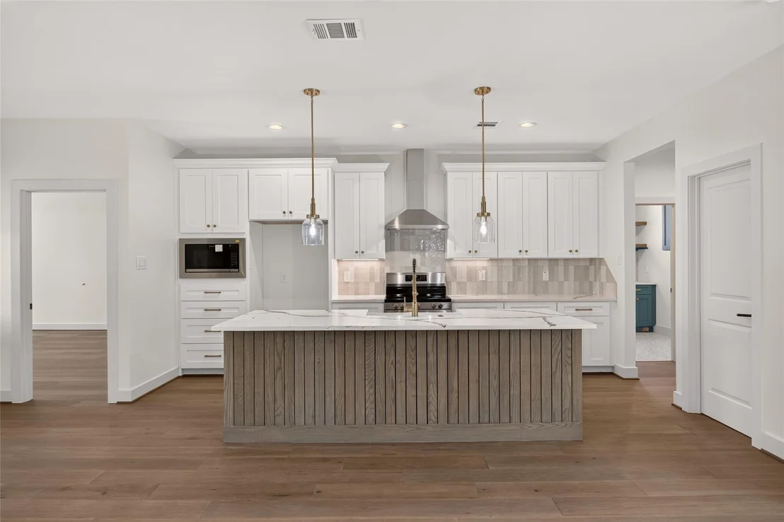 Photo of 6523 Vanlynn Lane