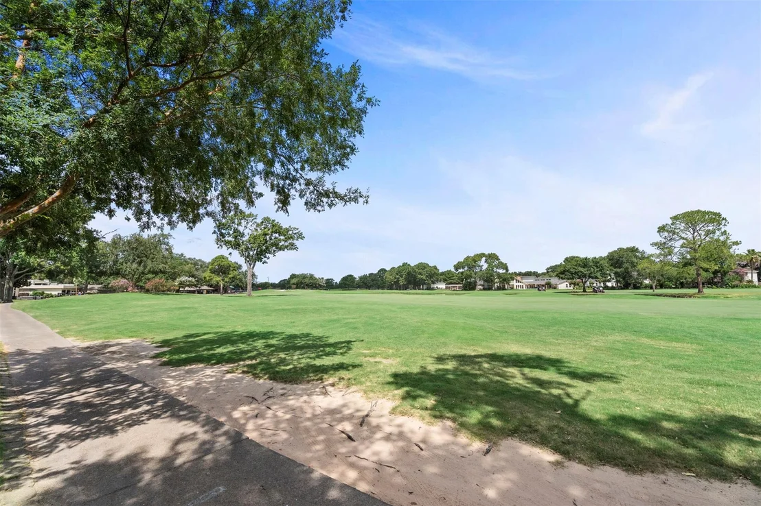Photo of 7635 Ameswood Road