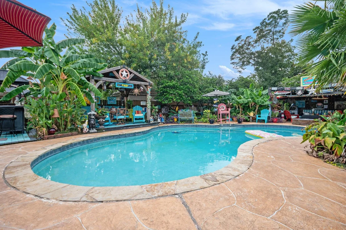 Photo of 830 Seamaster Drive