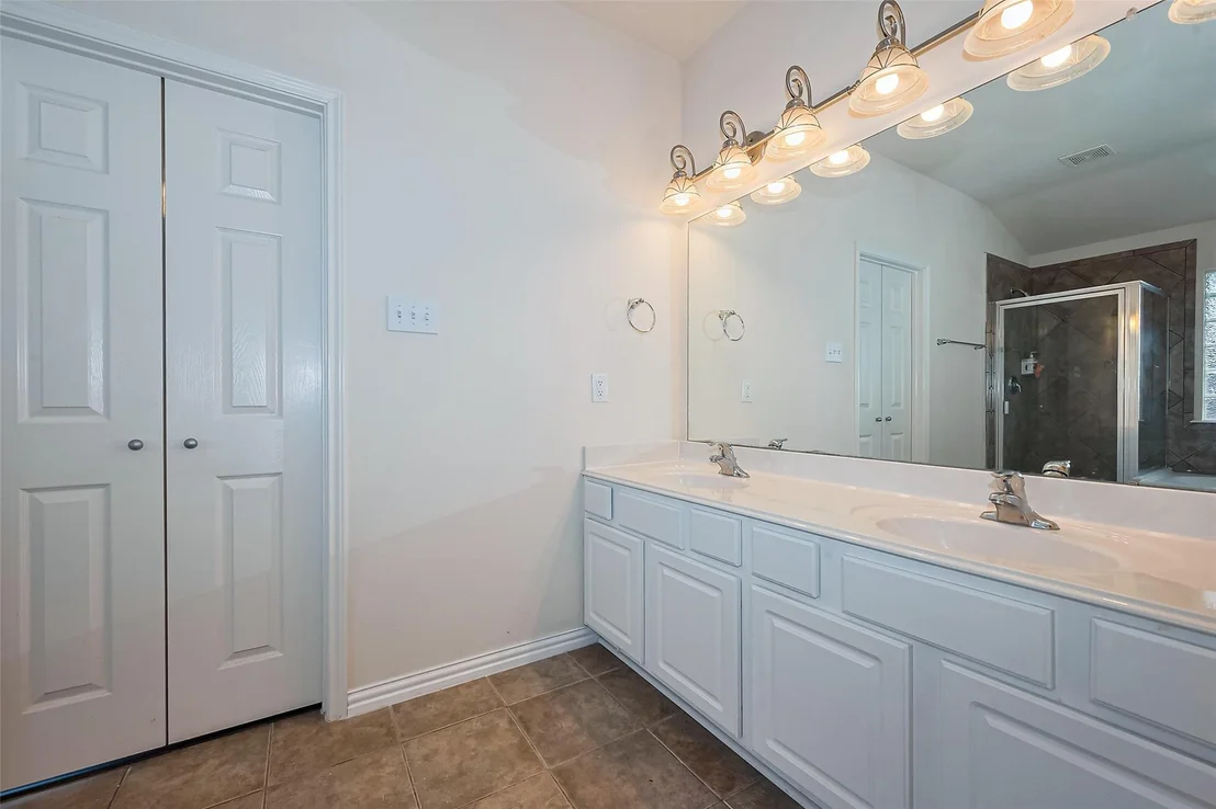 Photo of 1007 Casting Springs Way