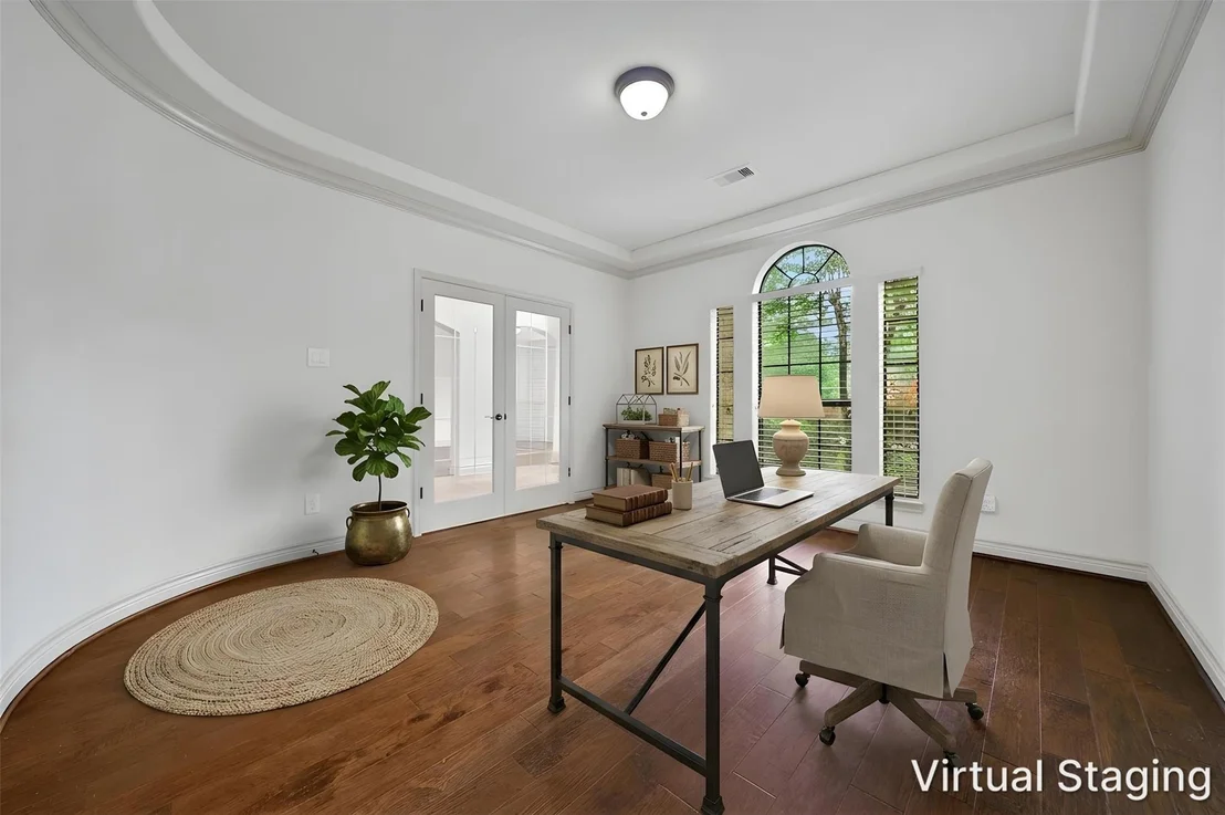 Photo of 40503 Manor Drive