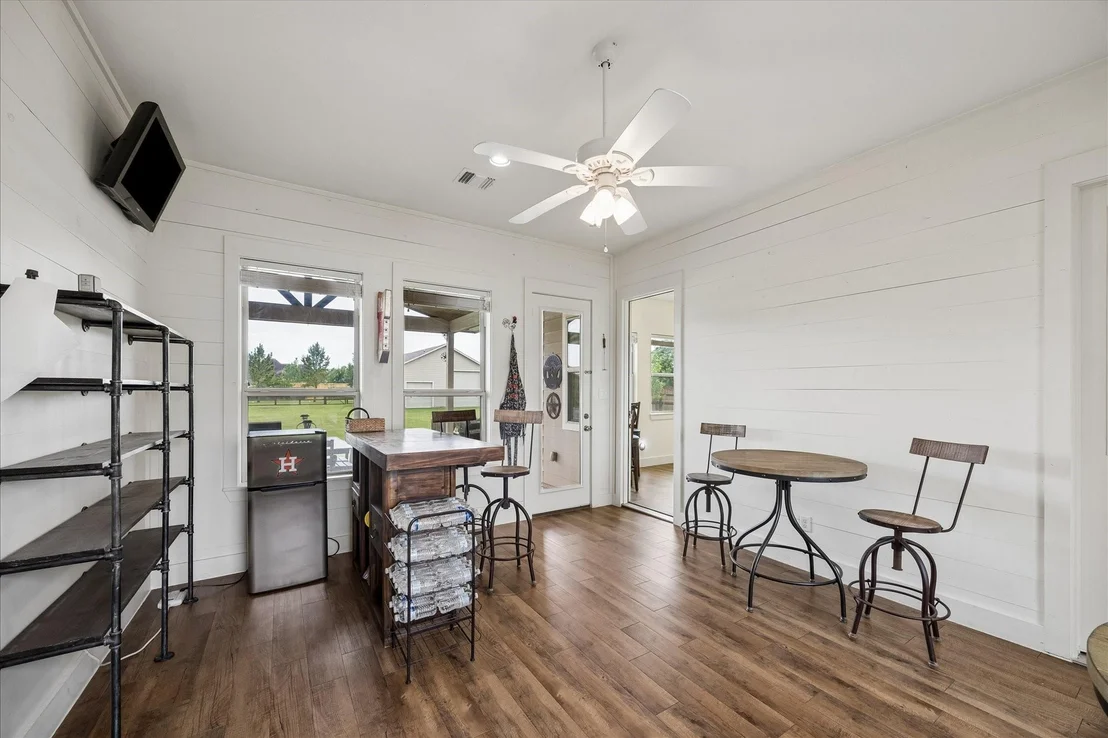 Photo of 2135 Blue Jay Way