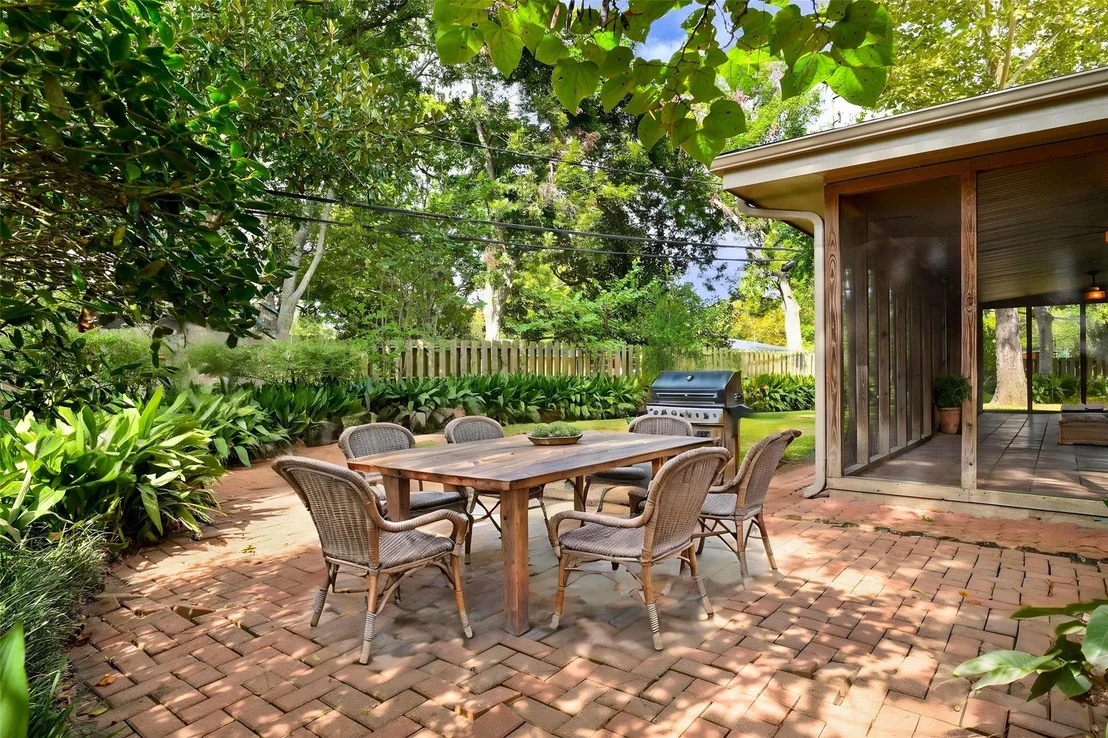 Photo of 904 Winston Drive