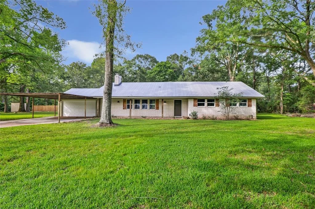 Photo of 3014 Inland Road