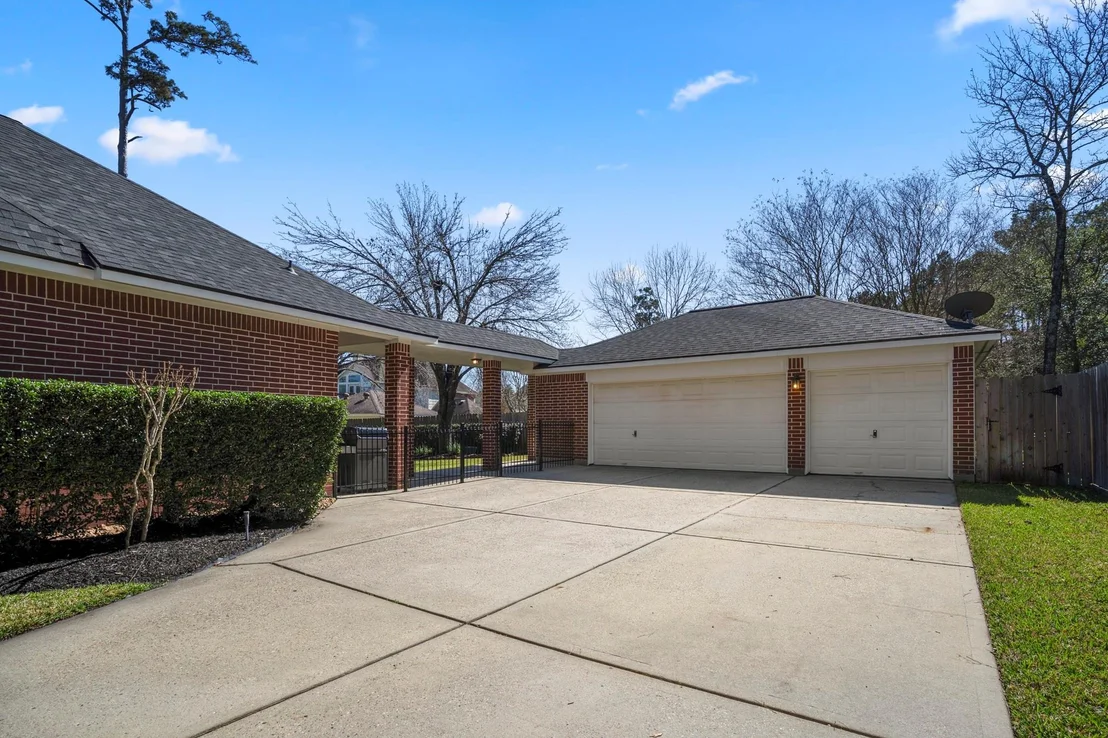 Photo of 6615 Haughton Drive