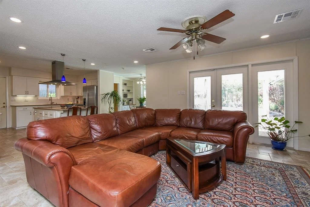 Photo of 5450 Grape Street
