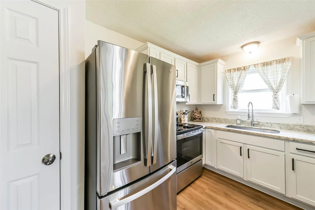 Photo of 323 Coventry Lane