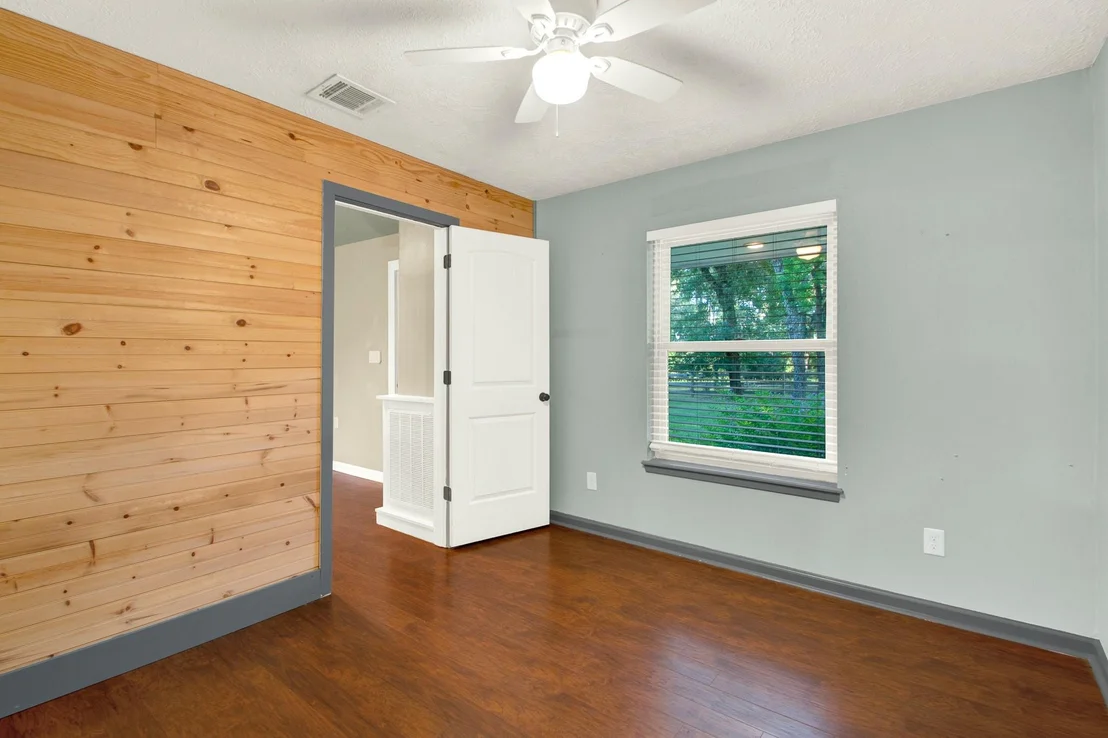 Photo of 15230 Stagecoach Road