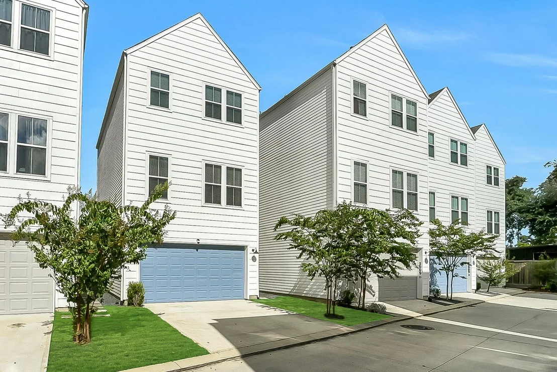 Photo of Unit C at 2009 Bauer Drive