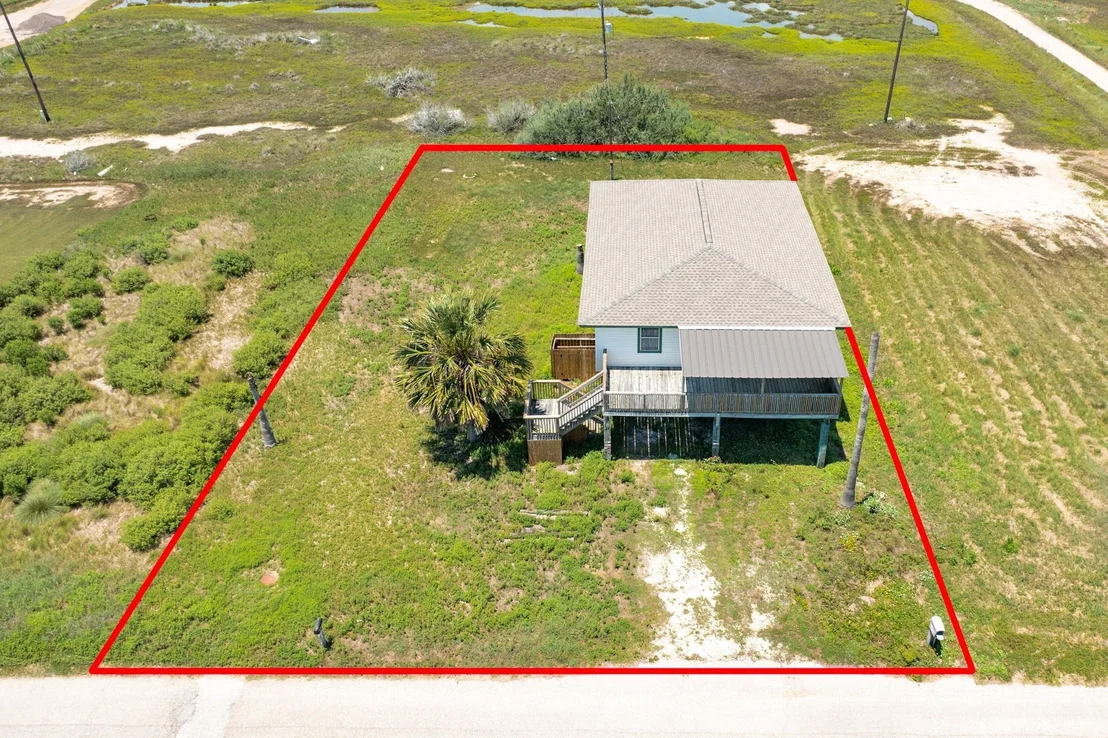 Photo of 910 Monument Drive