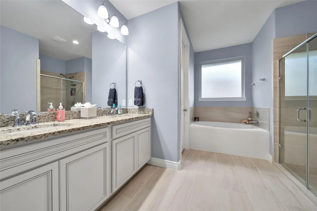 Photo of 280 Dawn Brook Lane