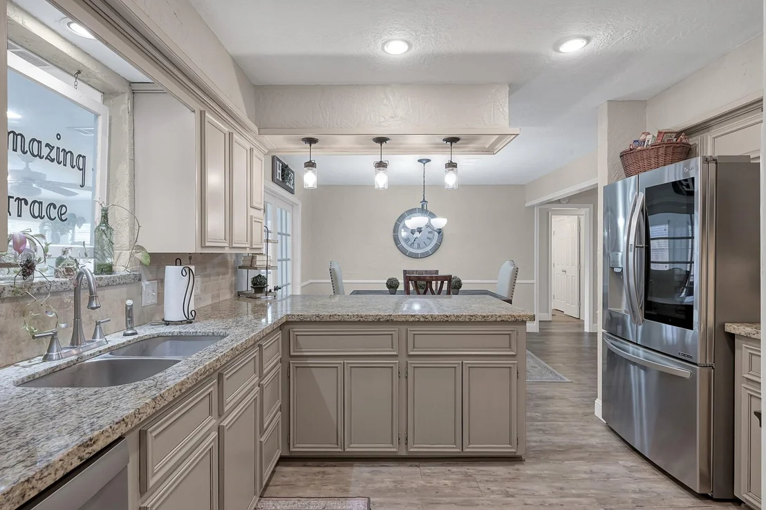 Photo of 8 Cambridge Circle