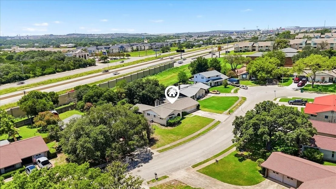 Photo of 610 Amistad Boulevard