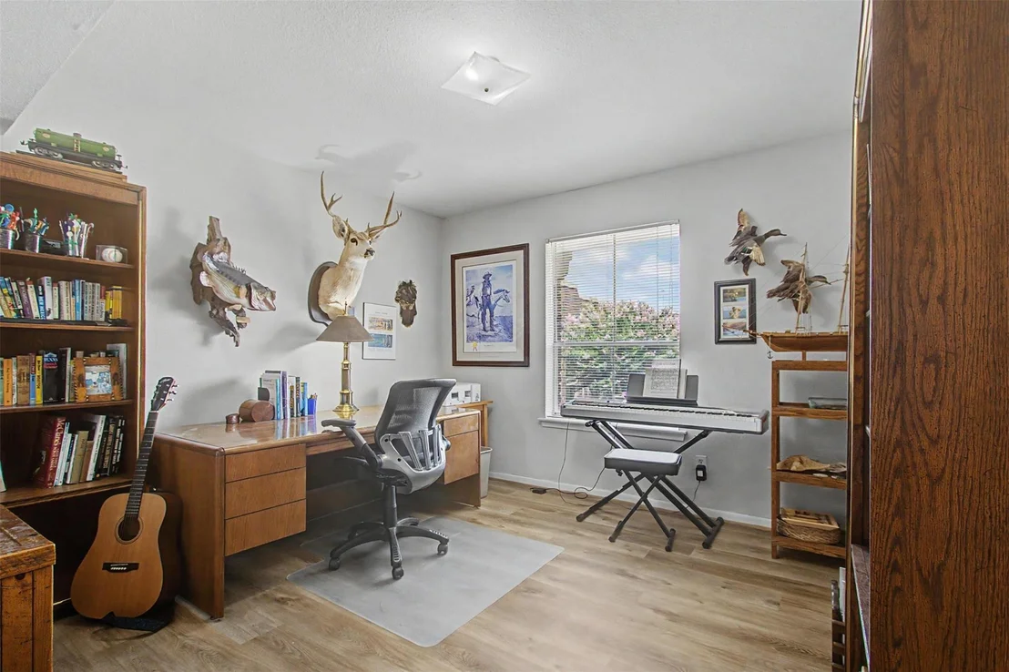 Photo of Unit 93 at 7575 Katy Freeway