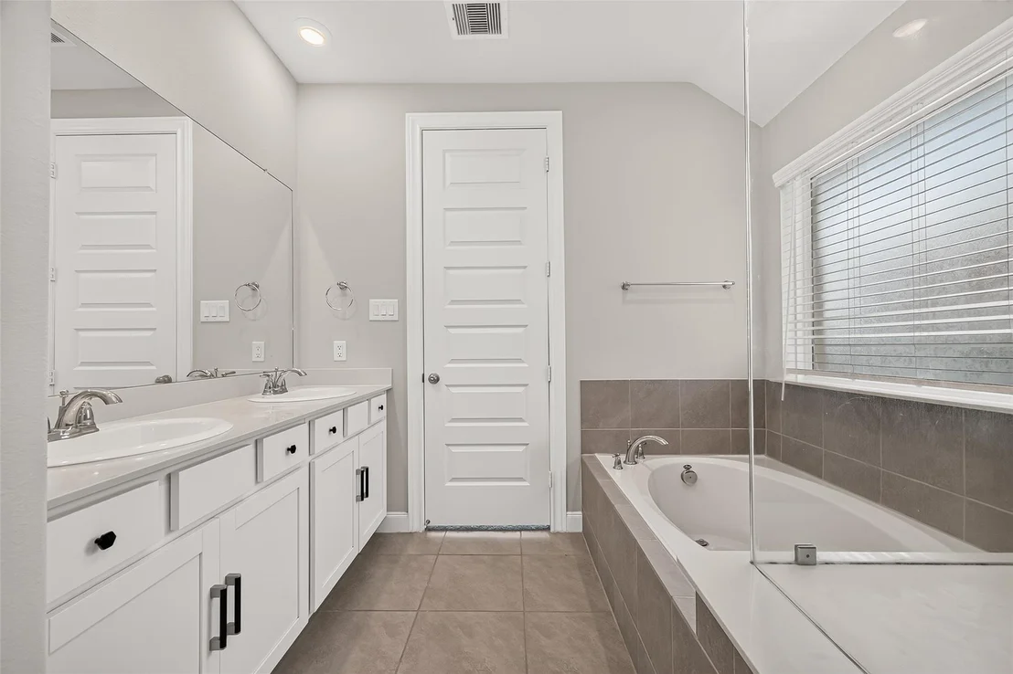 Photo of 8915 Orchid Valley Way